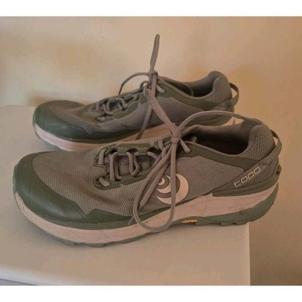 Topo Traverse Sage/Tan Womens Size 9.5